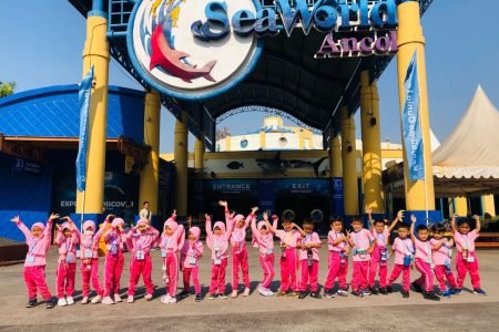 Kenalkan Satwa Laut, KB TK Nur Hikmah Ajak Siswa Ke SeaWorld Jakarta