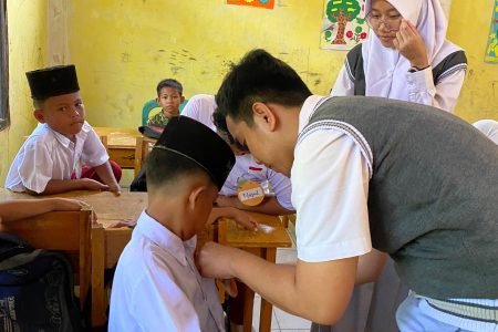 SMAIT Nur Hikmah melakukan KKN Mikro Bina Desa