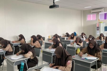 Try out kelas IX SMPIT Nur Hikmah : Evaluasi Kesiapan Ujian, Perkuat Strategi Belajar