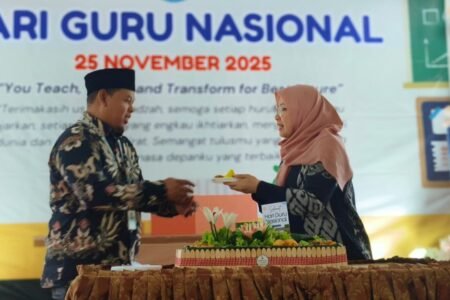 Semarak Hari Guru di Yayasan Wakaf Nur Hikmah: Merayakan Dedikasi, Menguatkan Langkah Pendidikan