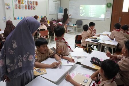 Pelaksanaan Supervisi Yayasan Wakaf Nur Hikmah Bekasi Berjalan Dinamis dan Terarah
