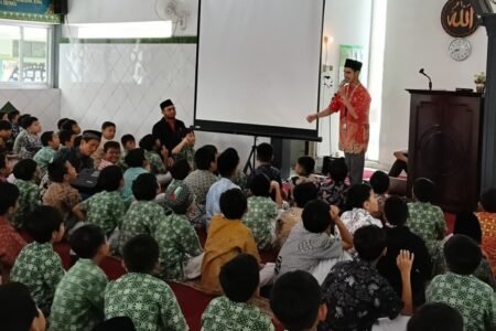 Dari Cerita Hingga Mentoring: Cara Yayasan Wakaf Nur Hikmah Menghidupkan Makna Isra Mi’raj