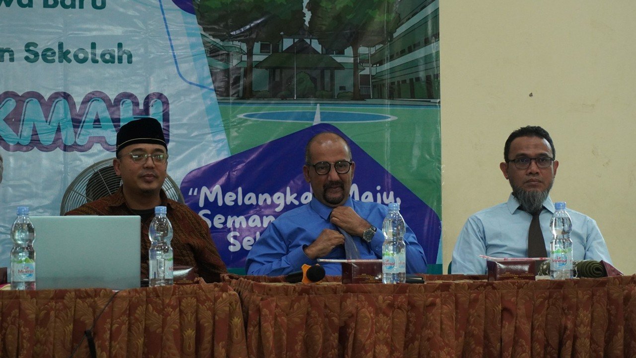 Bangun Growth Mindset, Guru Nur Hikmah Siap Wujudkan English Environment di Sekolah
