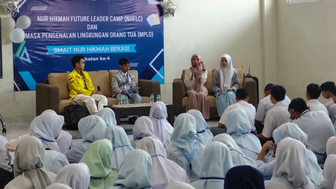 Alumni Kembali Menginspirasi: Berbagi Jejak Perjalanan Menuju Kampus Impian Bersama Siswa Kelas X SMAIT Nur Hikmah Bekasi
