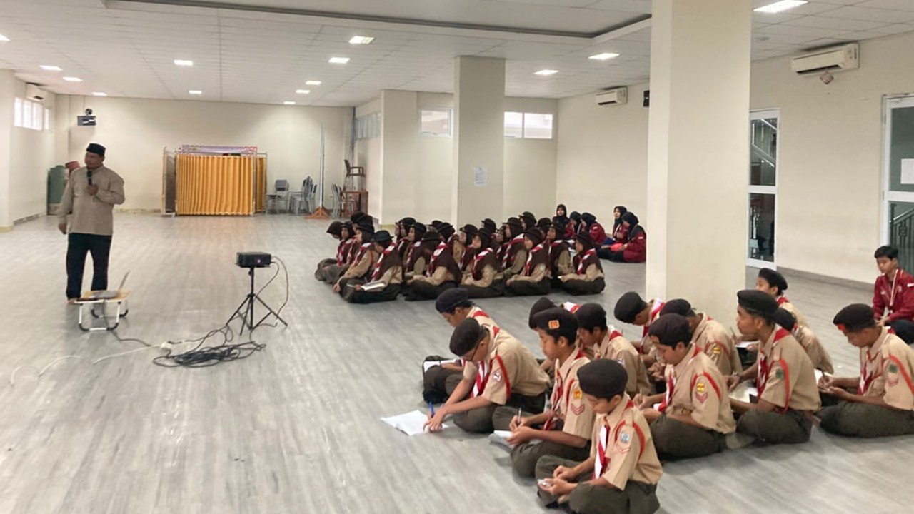 Cetak Pemimpin Berkarakter, LDKO SMPIT Nur Hikmah Bekali Siswa dengan Leadership, Komunikasi, dan Kerja Sama